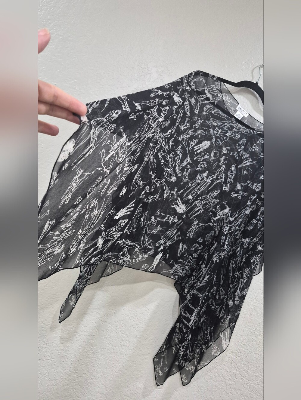 Allison Taylor 100% Silk Sheer Black Overlay Poncho Sketch Print M/OS - Picture 3 of 9